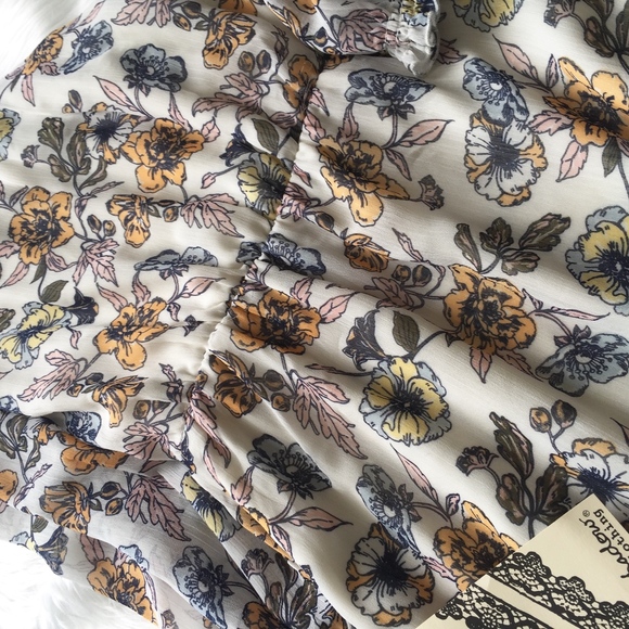 Floral Long Sleeve Cold-Shoulder Dress - Picture 6 of 8